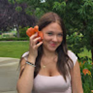 Meet your Posher, Marissa